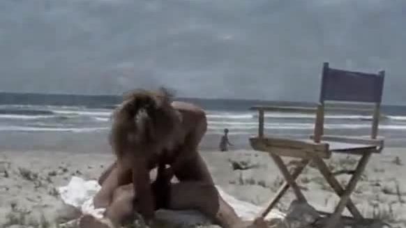 Mammoth recommendet fuck public voyeur beach
